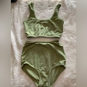 ARQ High Rise Undies and Full Coverage Bra, Pistachio, Size Medium